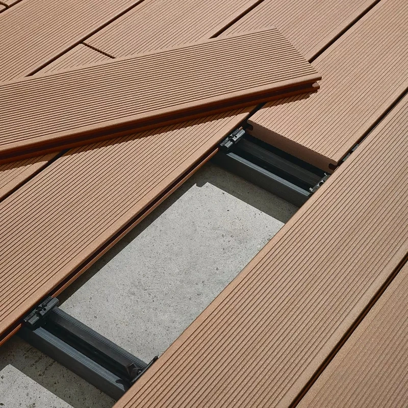 Skin-Friendly Easy Installation Outdoor WPC Decking/Flooring